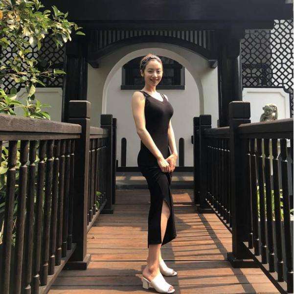 小小荣耀军团手机版下载